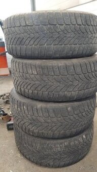 245/50r18 zimne pneu Dunlop