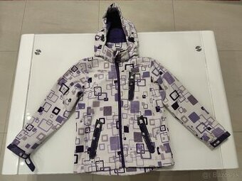 Predám dievčenskú softshellovú bundu