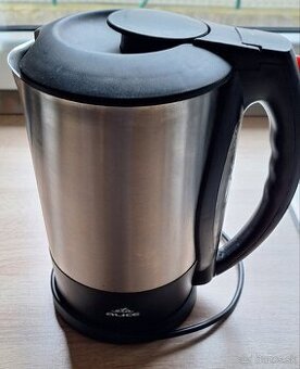 Rychlovarná kanvica Eta