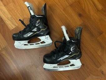 Korčule Bauer Supreme M40 veľkosť 4