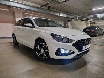 Hyundai i30 combi family 1.5i DPi 81kW 48000km facelift CW
