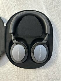 Bowers & Wilkins px5 - 1