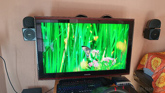 2x Samsung 40" LCD TV