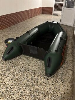 Cln Kolibri 260, motor, sonar, baterka