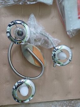 Stropna lampa