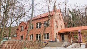 | NOVOSTAVBA 6 izb. rodinný dom KOLIBA - Vtáčie údolie