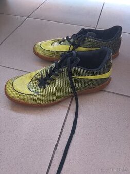 Nike halovky