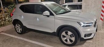 XC40, T3 120kW, 8st. A/T, 40 000km, Momentum Pro