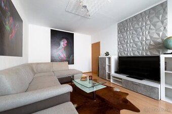 Na prenájom 3 izbový byt na ulici Povstania českého ľudu