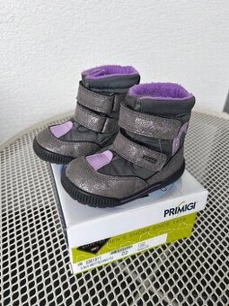 Dievčenské zimné topánky Primigi v. 22
