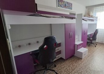 Poschodové postele s uložným priestorom a stolom