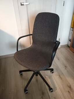 Kancelárska stolička LÅNGFJÄLL s opierkami (IKEA)