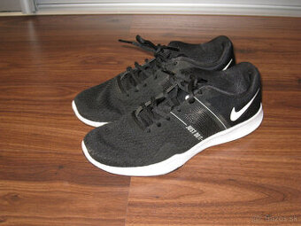 Dámske tenisky Nike, č. 38