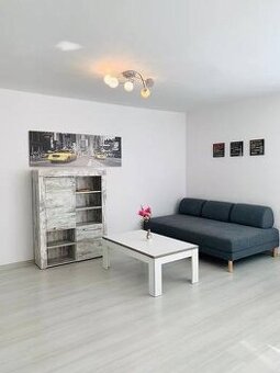 BabonyTRE I Na predaj 2-i byt s terasou pri Bratislavskom hr - 1