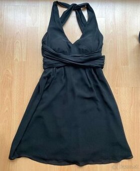 Guess čierne mini šaty