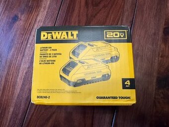 Dewalt akumulátor 20V/18V 4Ah, nový, 2ks