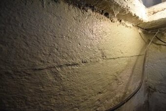 HYDROIZOLÁCIA BYTOVÝCH DOMOV A SUTERÉNOV Z VNÚTORNEJ STRANY