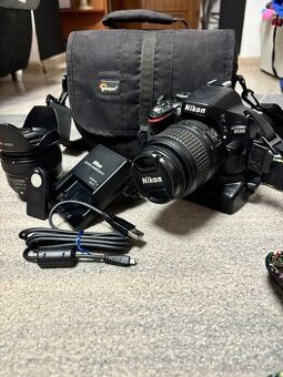 Nikon D5100 s príslušenstvom