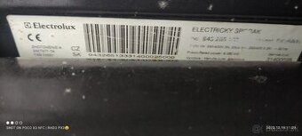 Elektrický sporák Elektrolux - 1