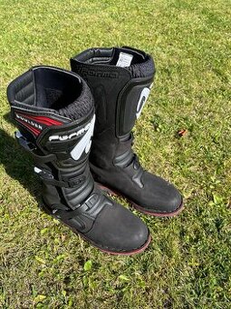 Predám obuv, čižmy na trial moto Forma Boulder
