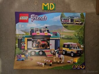 LEGO Friends 41722 Auto s prívesom na kone