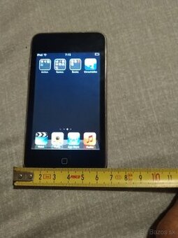 Predám iPod 8GB retro