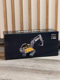 🚜 RC Bager (11CH, 2.4GHz) – úplne nový, v krabici