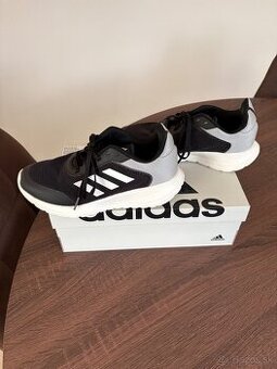 Predám dámske tenisky Adidas, 38
