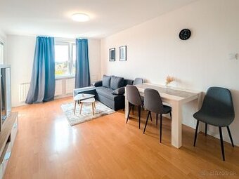 Väčší 3-izbový byt s loggiou s panoramatickým výhľadom