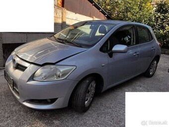 predam diely na toyota auris 1,6 benzin 91kw 2007 prva gener