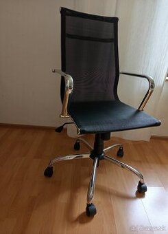 Kancelárska stoličla ergonomická