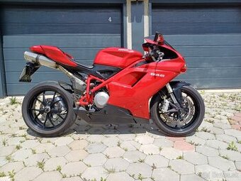 Ducati 848