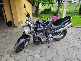 Honda CB900F Hornet