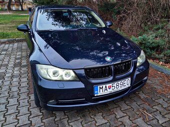 BMW 330D E90 - Monaco Blue, Navi Pro, Manual 6st Bezova koza