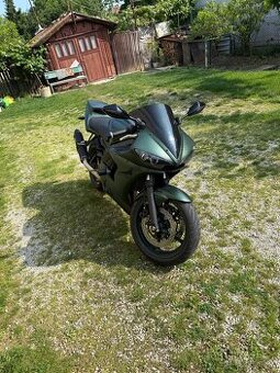 Yamaha R6