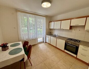 Prenájom, 3-VEĽKÉ 25m2 izby, BA III - KRAMÁRE, TICHÁ ČASŤ