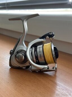 Naviják Daiwa Exceler 2000SH