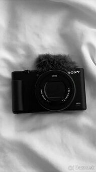Digitálny fotoaparát Sony ZV-1 (ZV1AB.CE3) čierny