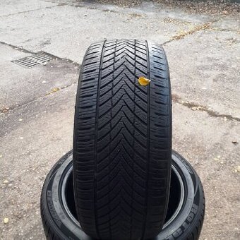 225/45 R17 zimne pneu.
