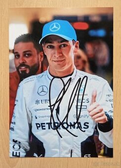 George Russell Mercedes Formule 1 originální autogram