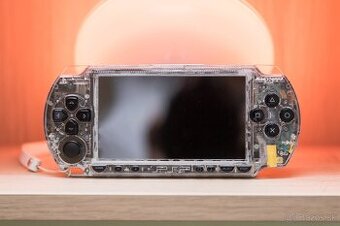 Sony PSP 1004 clear 64 GB | IPS displej | PS Vita joystick