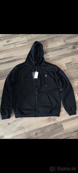 Predám Polo mikinu.