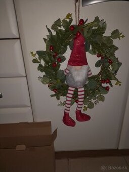 Veniec vianočny so svietiacim skriatkom a ine