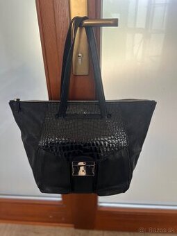 Talianska koženná kabelka POLLINI čierna