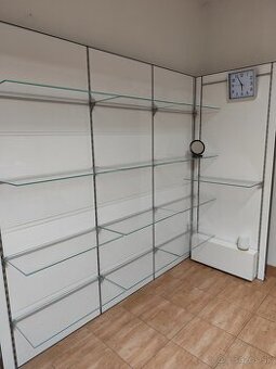 Nábytok do maloobchodnej prevádzky