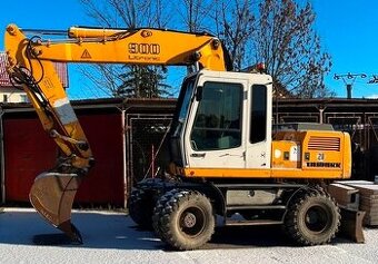 Bager Liebherr 900 B