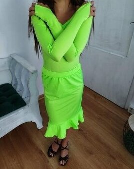 Neon limetka zelene saty 146/152 spoločenské tance