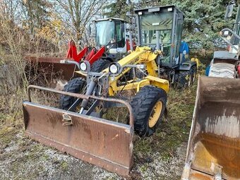 NEW HOLLAND F 106.6A 6X6