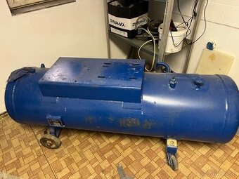 Vzdušník, vzduchový zásobník