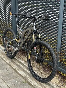 Predám Specialized Enduro FSR – pripravený na jazdenie